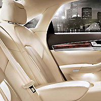 自動車内装パネル_皮革シート